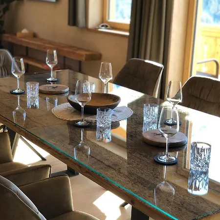 Loeberbauer, 아파트 *