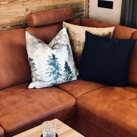 아파트 Loeberbauer, *