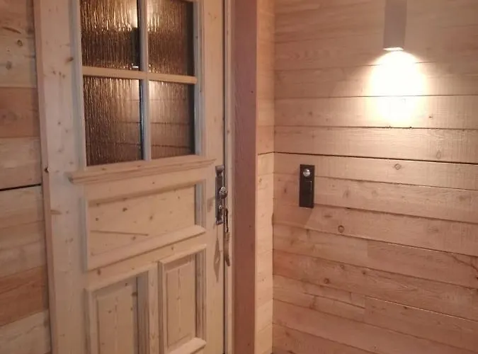 Loeberbauer, Apartamento