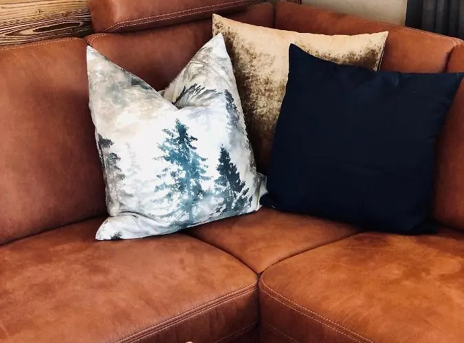 شقة Loeberbauer, *